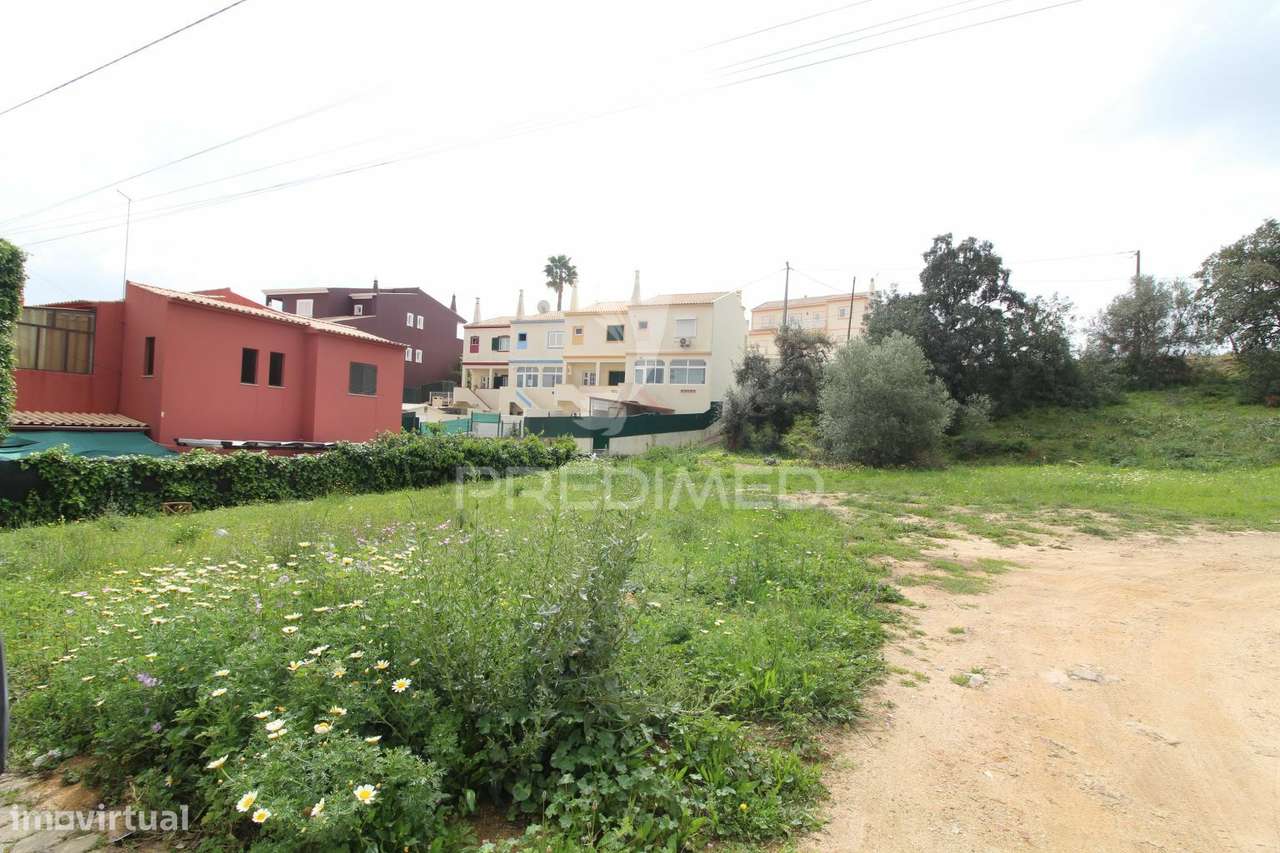 Loteamento urbano para 6 moradias, piscina e bar de apoio - Algoz - Grande imagem: 1/17