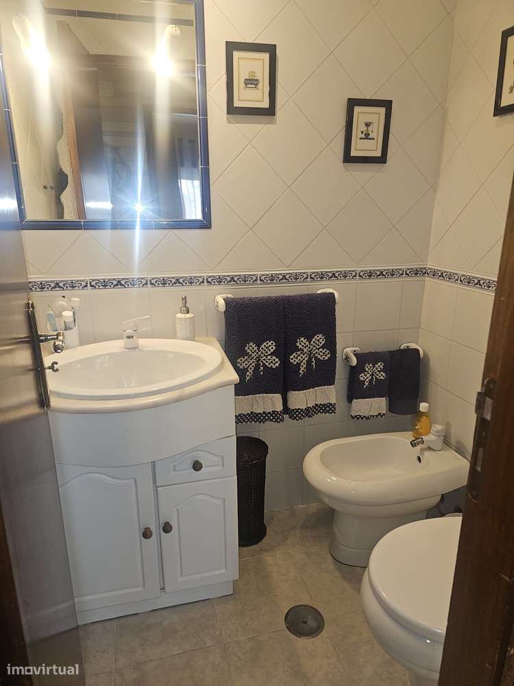 Apartamento T3 - 1º andar , Remodelado no Centro do Entroncamento-16