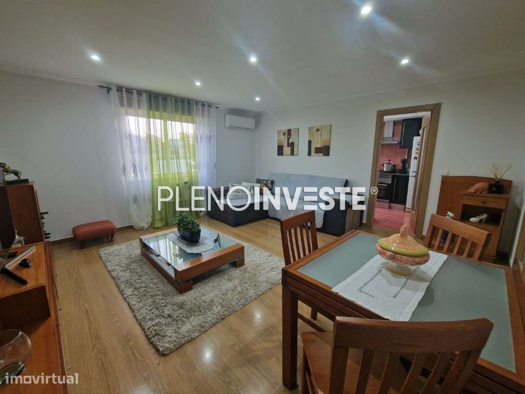 T2 com boas áreas em Paio Pires-14