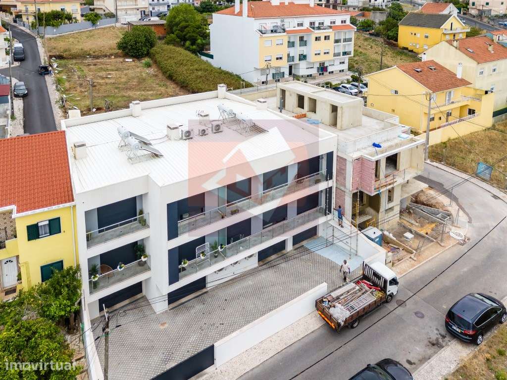 Apartamento T2 mobilado em Casal de Cambra-59