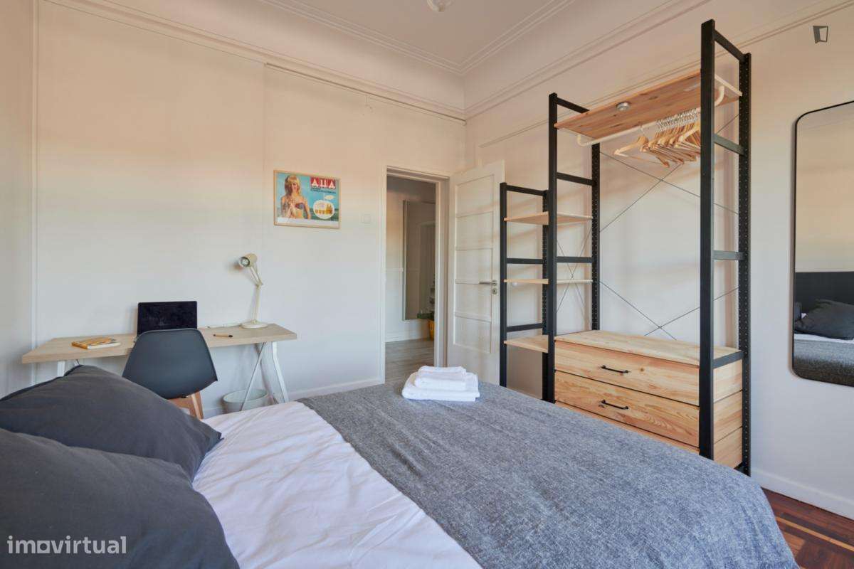Quarto - localizado em Marquês de Pombal Lisbon - Grande imagem: 5/9