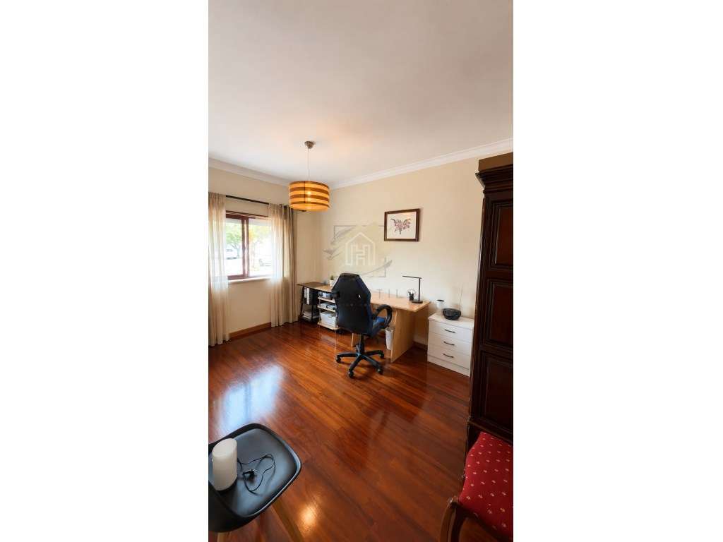 Apartamento T2 Rc com logradouro comum-6
