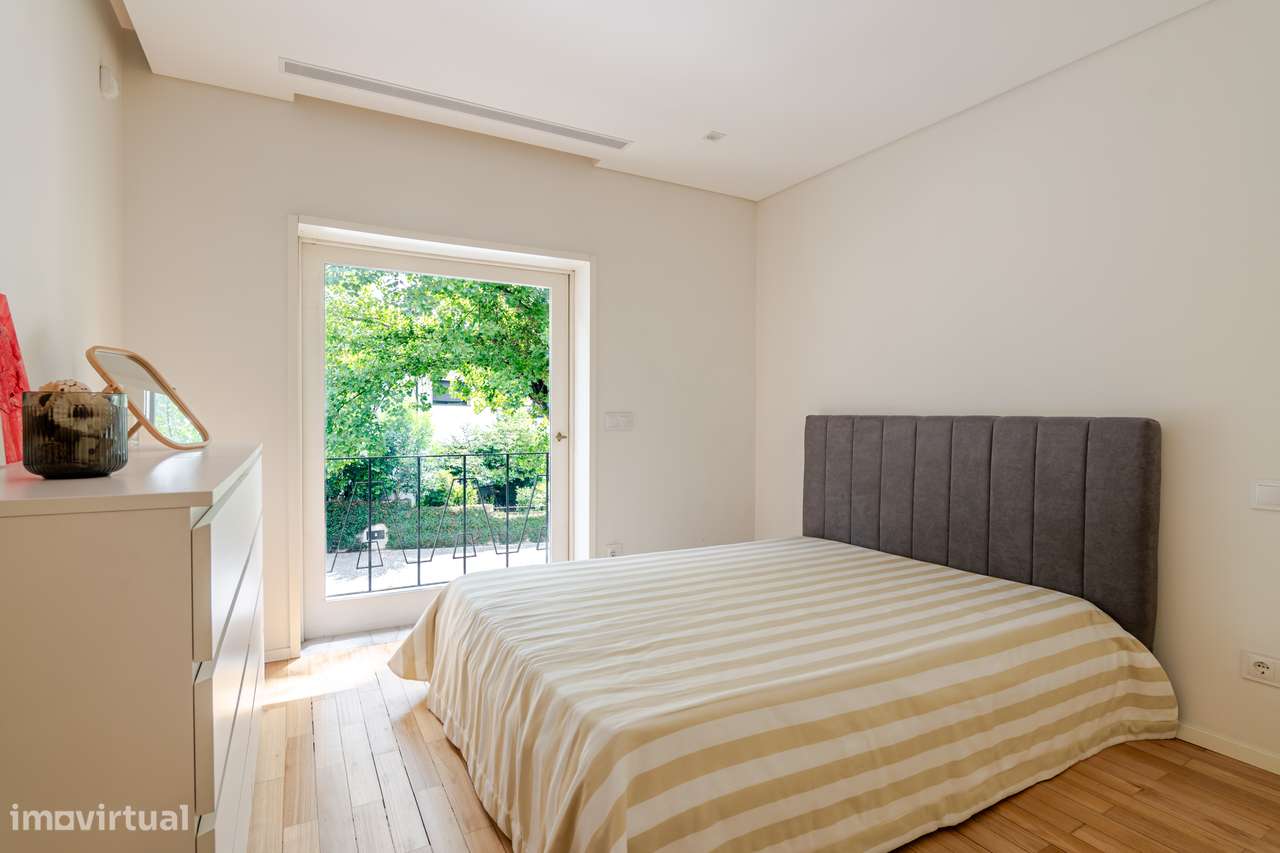 Moradia V4 em Braga,c/Suíte,Terraços e Garagem-7