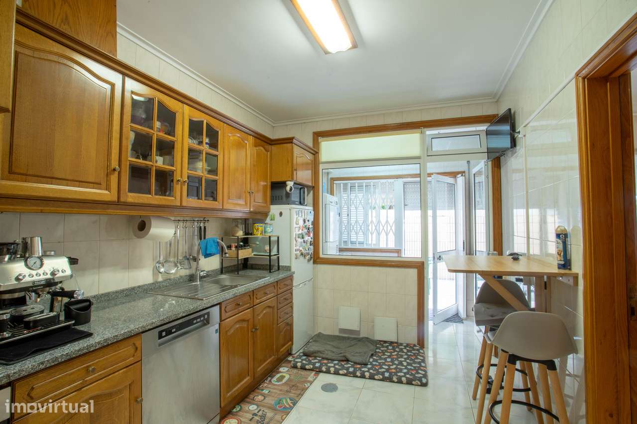 Apartamento T1+1 C/ Terraço e Lugar de Garagem - Grande imagem: 2/30