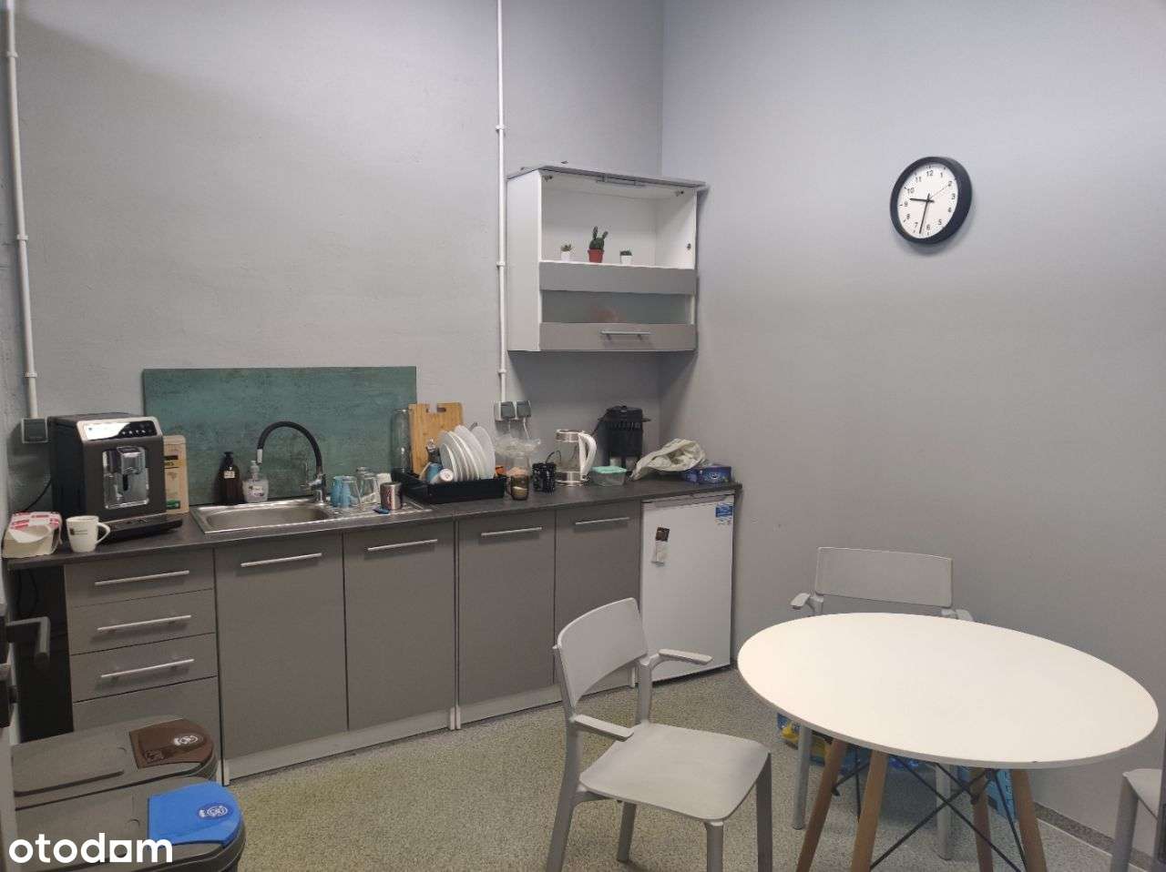 Działka 3778 m2 z halą 1109 m2-3