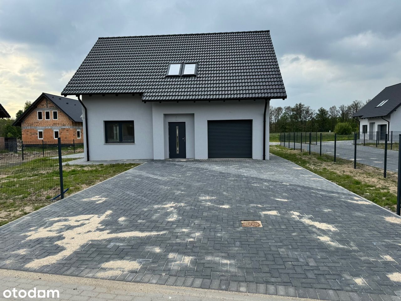 OSTATNI z 4 domów! 140m2! Nowo wybudowany.