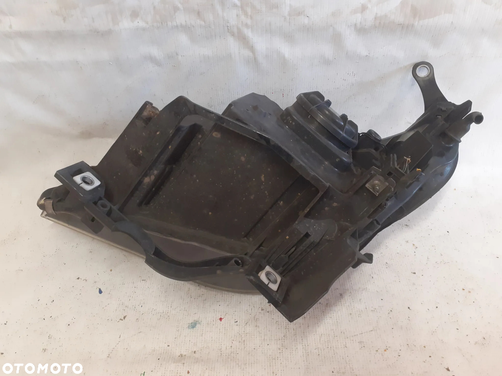 .  PRZOD PRZEDNIA LAMPA PRZEDLIFT LEWA BMW E60/E61 FL - 4