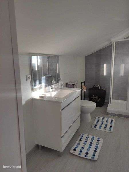 Arrendamento Lindo Sótão Mobilado em Mangualde - Grande imagem: 4/7