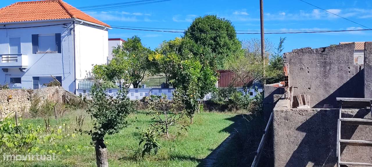 Casa de Habitação com Grande Terreno a 9 minutos da Figueira-26