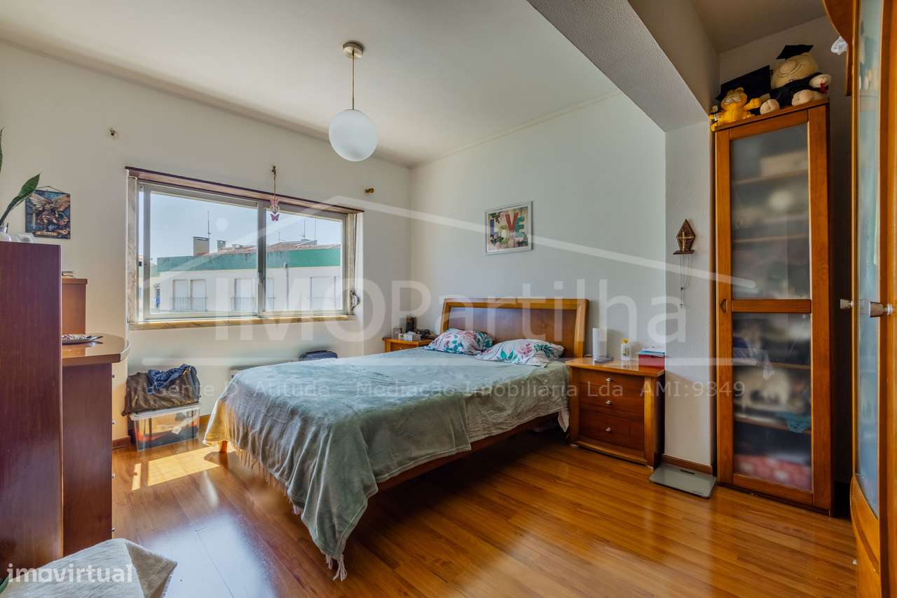 Apartamento t2 à venda na Rua Domingos Saraiva-10