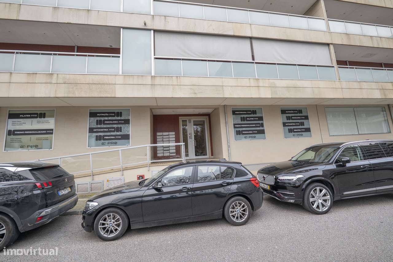 T3 + ESCRITÓRIO NUM DOS EMPREENDIMENTOS MAIS EMBLEMÁTICOS DE BRAGA. - Grande imagem: 3/43