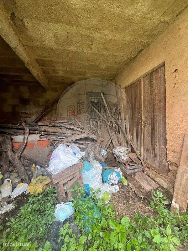 Moradia T2 para venda-13