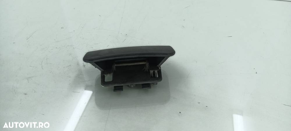 Maner usa dreapta fata Ford TRANSIT F3FA / 2.0 TDCI 2000-2006  YC15-V22401-AJ - 2