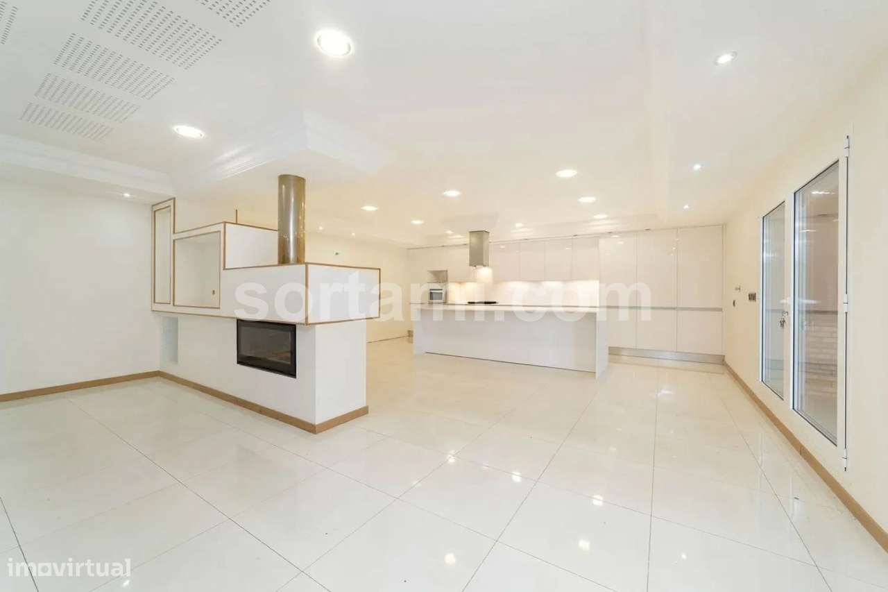 Moradia Isolada T7 Venda em Bidoeira de Cima,Leiria - Grande imagem: 3/43