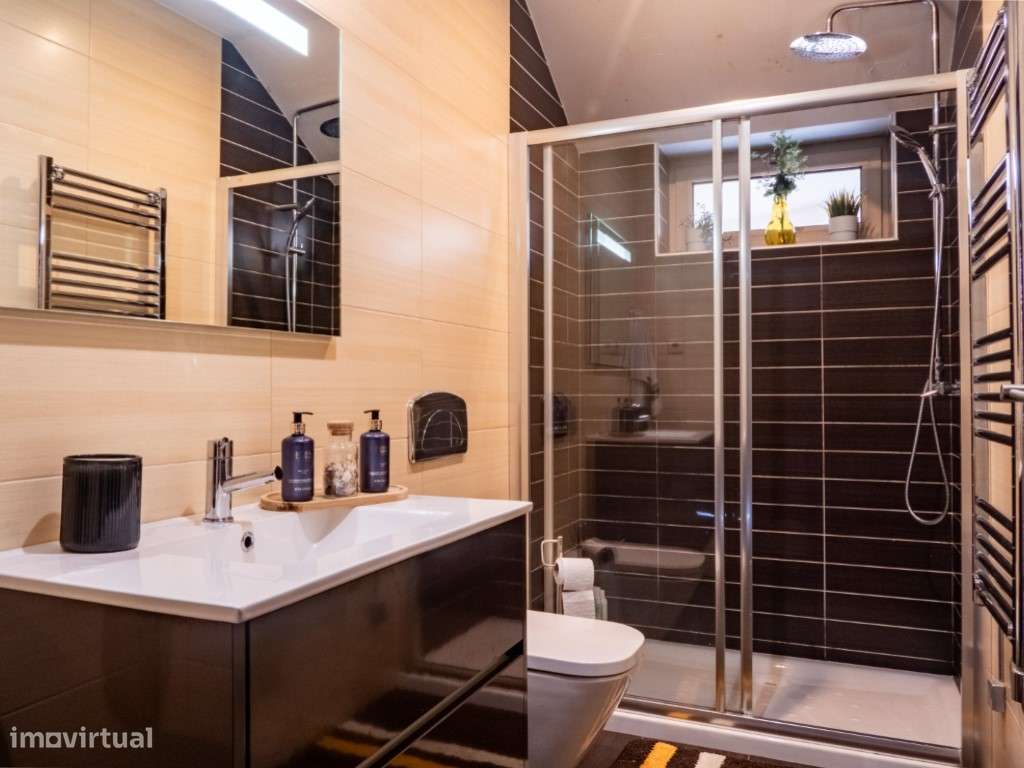 Moradia T6 com piscina em Viana do Castelo-17