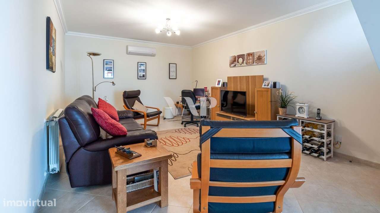 Moradia V3+2 em Condomínio Fechado com Vista Mar em Vilamoura-10