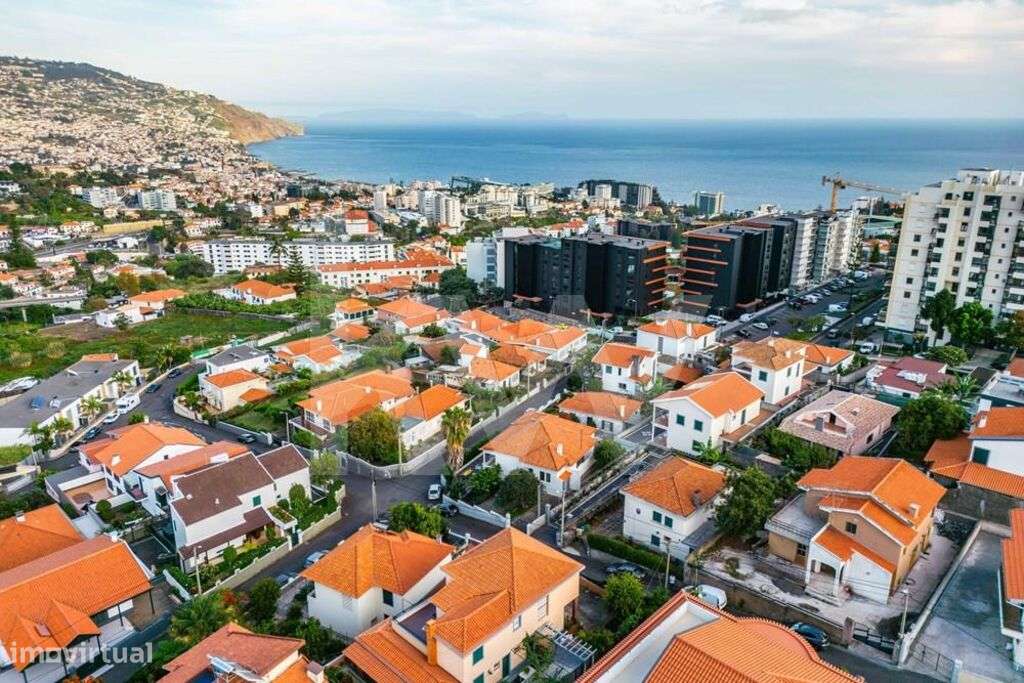 Exclusiva Moradia T4 com Jardim e Vista, por Valor de Apenas 2 T1 - Grande imagem: 5/60