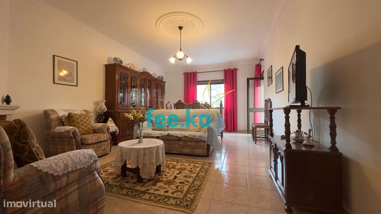 Apartamento T4 com Garagem-9