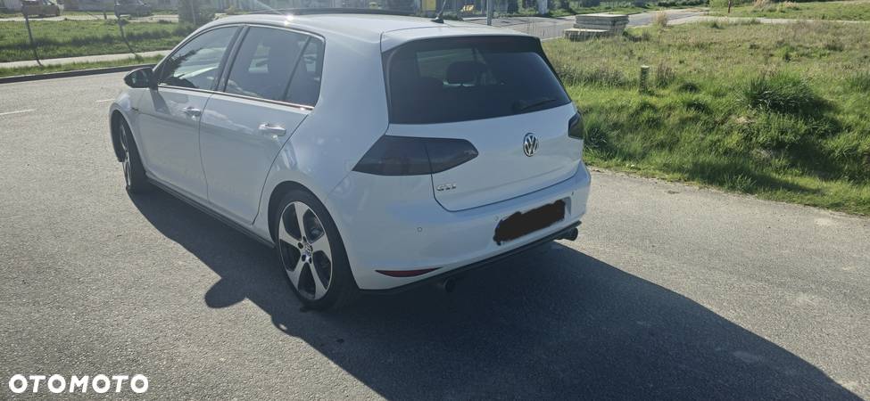 Volkswagen Golf VII 2.0 TSI BMT GTI Performance - 4