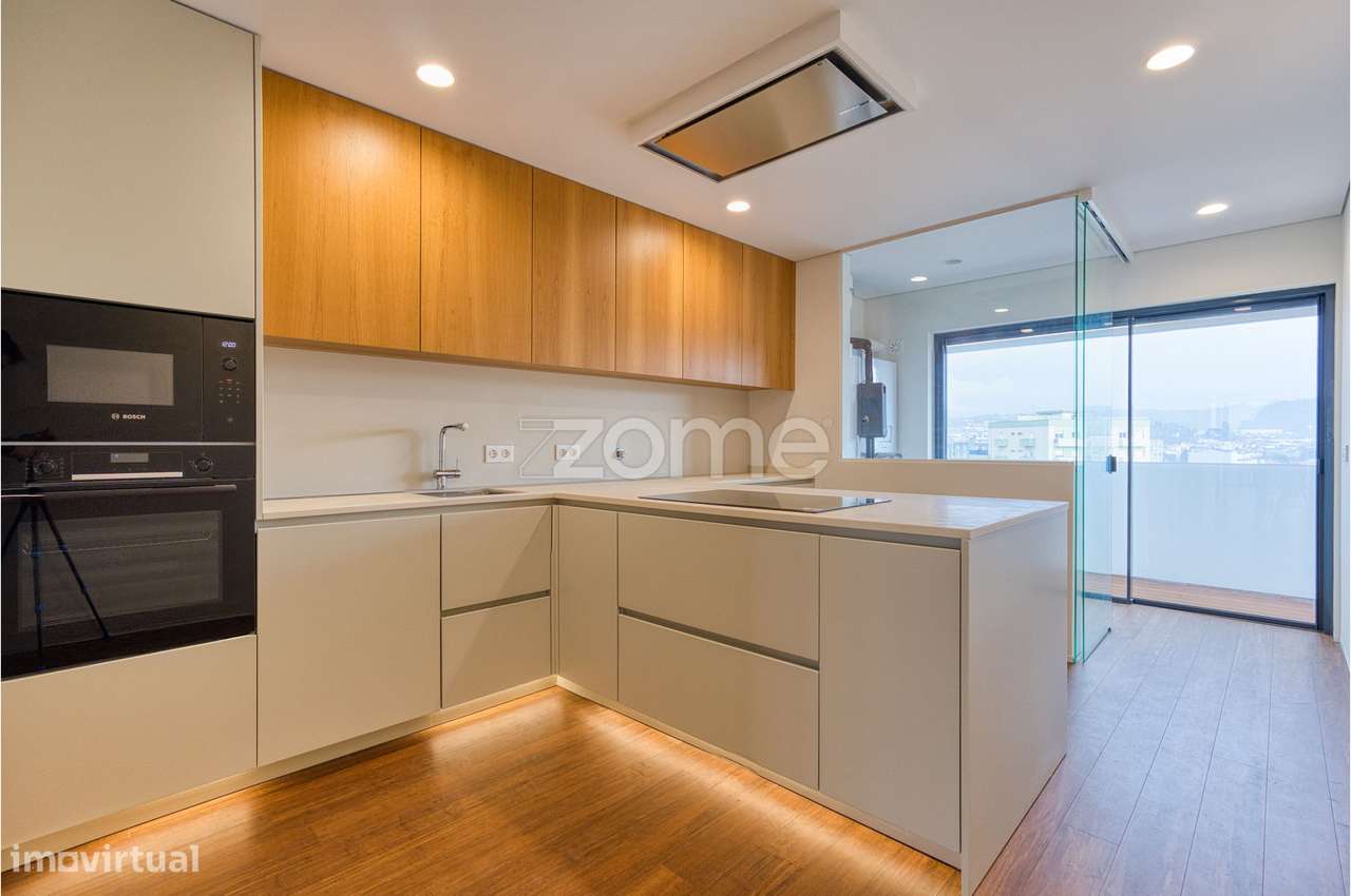 Apartamento T6 De Luxo No Edificio Alameda Trofa