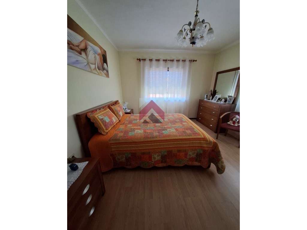 Moradia T3 Isolada na Costa do Valado-40