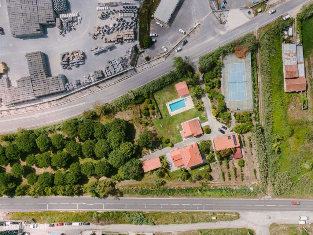 Terreno para construção de edifícios para atividades económicas-7