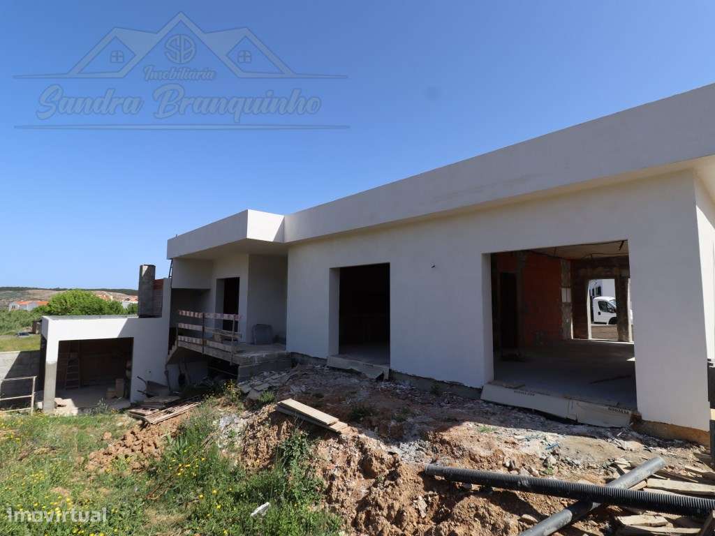 Moradia T3 NOVA estilo CONTEMPORÂNEO-47