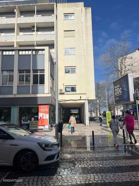 Prédio Barreiro Centro de Barreiro - Grande imagem: 2/8