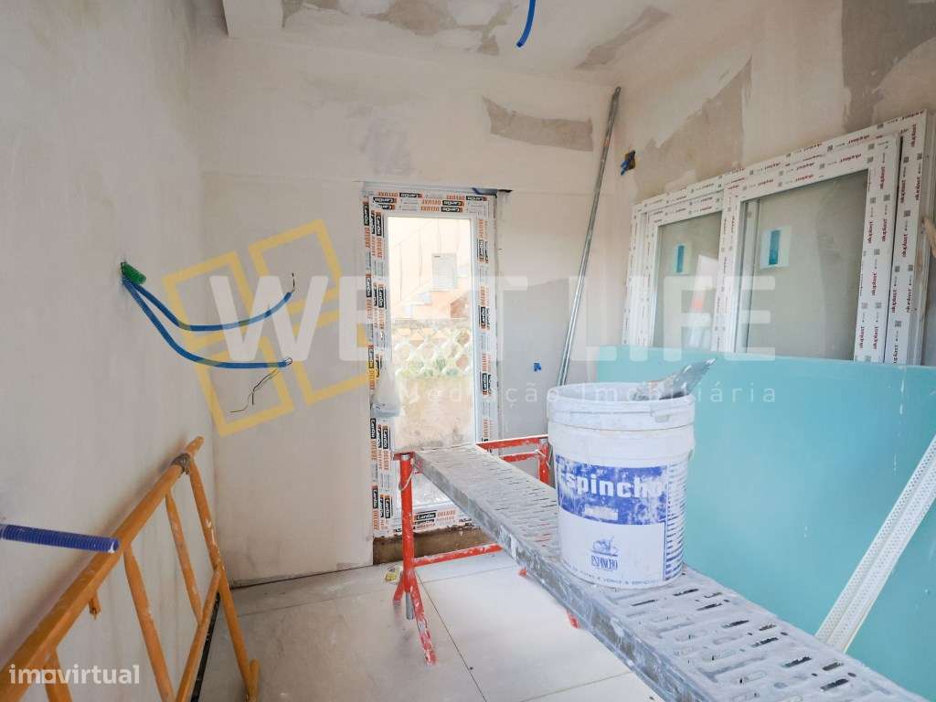 Moradia Independente T4 TOTALMENTE RENOVADA - Terraço e Logradouro ...-17