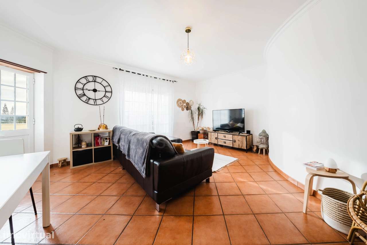 Apartamento T3 com Aquecimento Central, Garagem, Varandas e Arrecad... - Grande imagem: 4/26