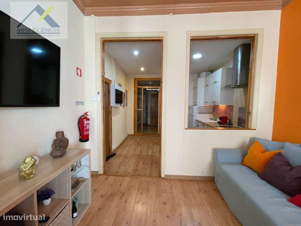 Apartamento T1 junto à Praça do Bocage em Setúbal-6