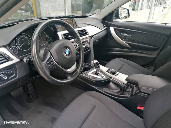 BMW 330 e iPerformance Advantage - 23