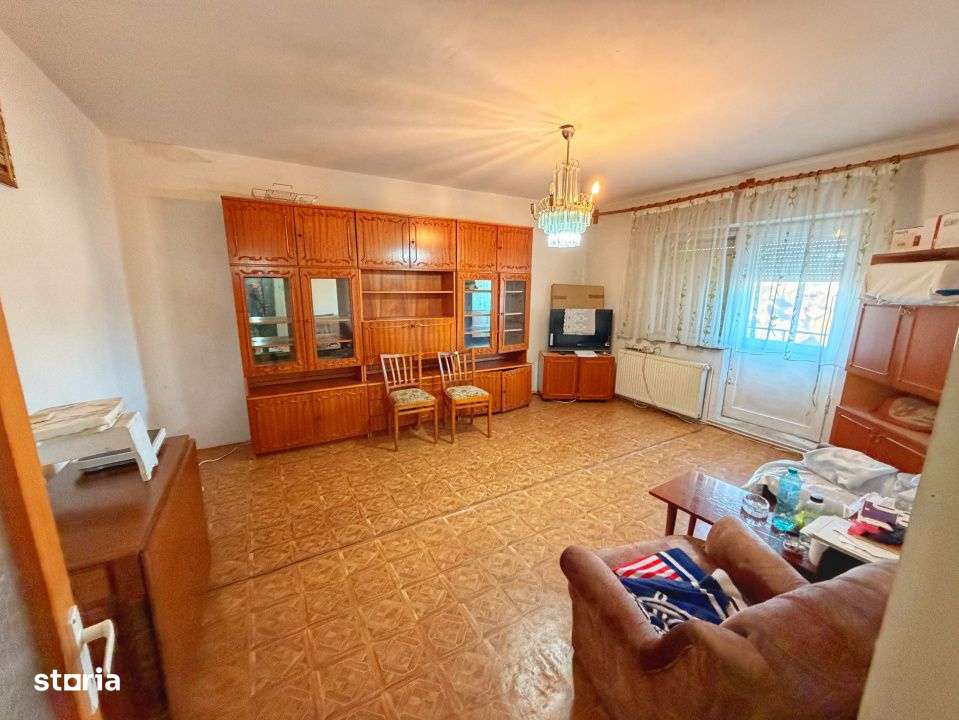 Apartament 3 camere-2 Bai-Balcon -Zona Terezian-0