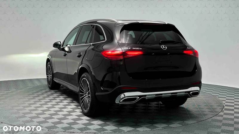 Mercedes-Benz GLC Coupe 300 e PHEV 4-Matic AMG Line - 7