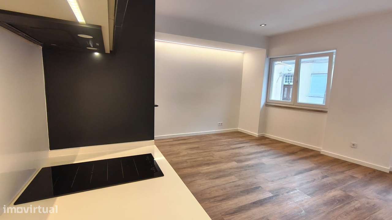 Apartamento T0 Avenidas Novas totalmente remodelado - Grande imagem: 5/20