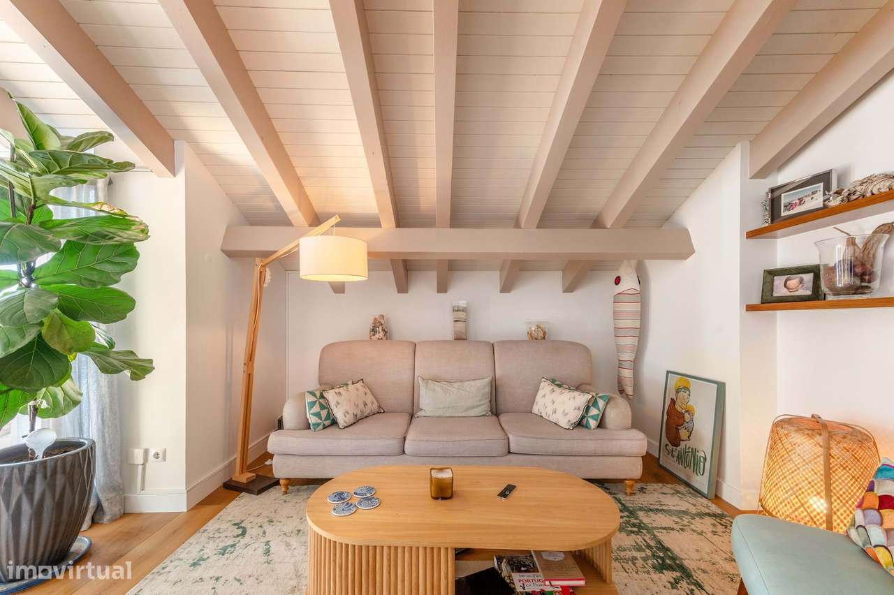 Apartamento T2 com 4 terraços e garagem nas Avenidas Novas, Lisboa-12