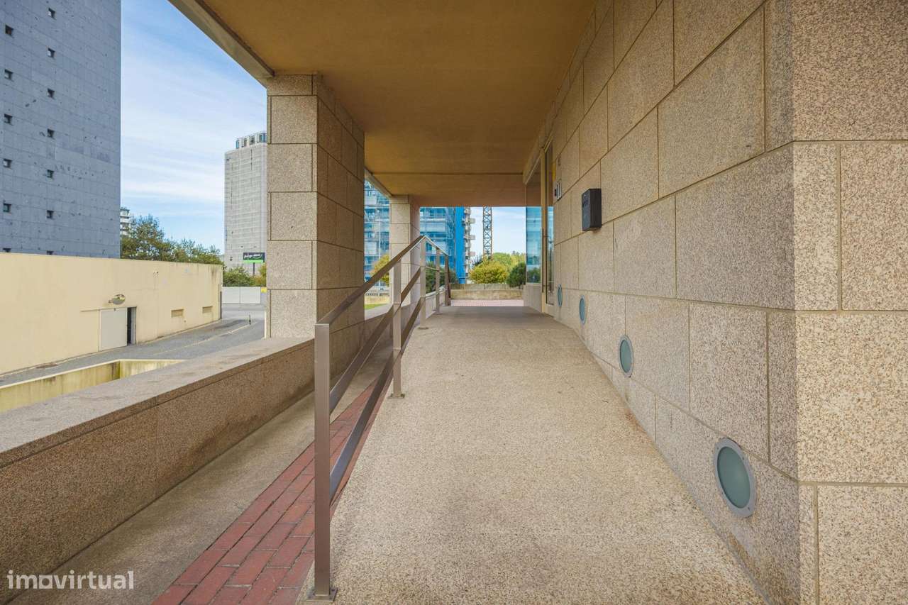 Apartamento T3  no Condomínio Fechado “Entre Quintas” –...-39