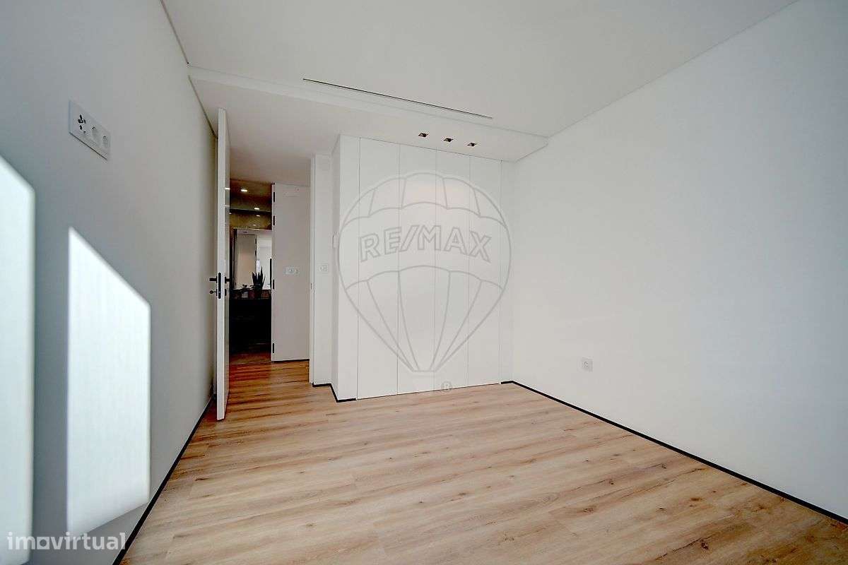 Moradia T5 para venda-27