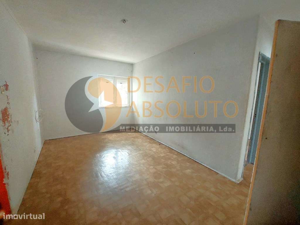 Apartamento T3, em Remodelação, Laranjeiro - Grande imagem: 3/17