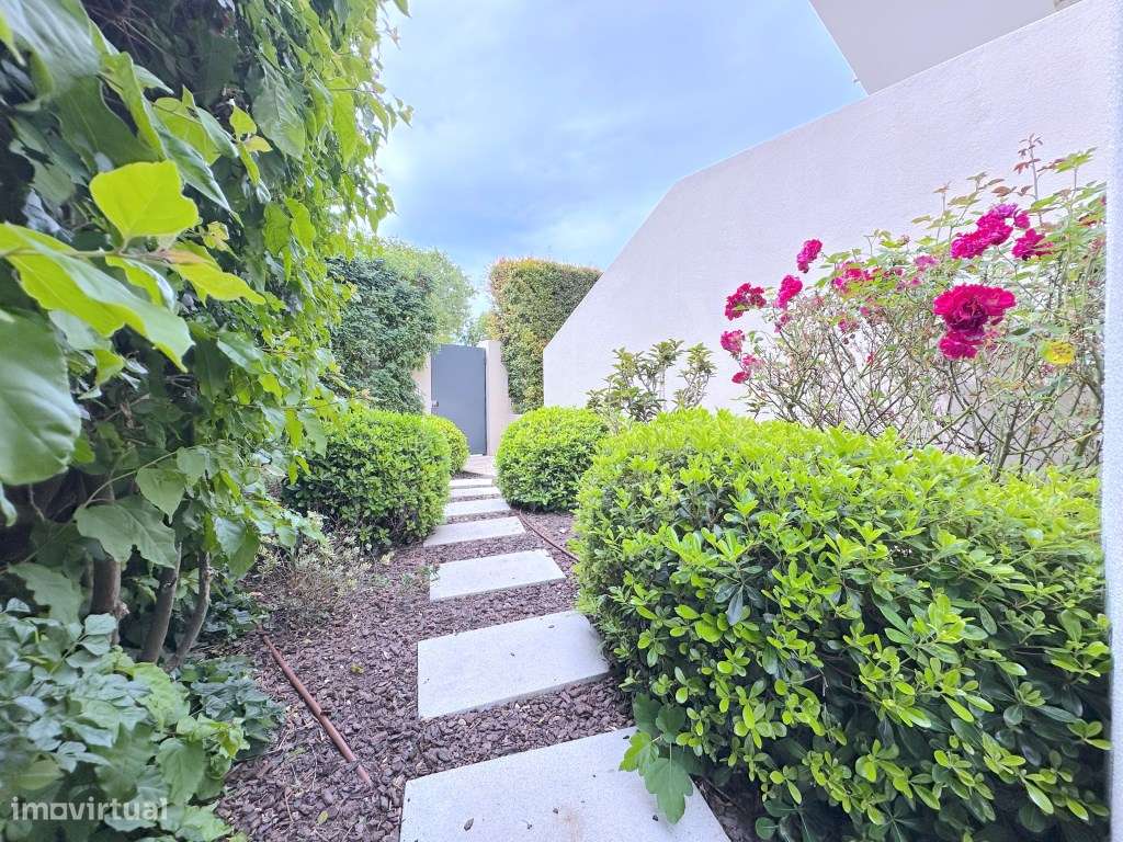 MORADIA DE CHARME EM LOCALIZAÇÃO NOBRE DE CASCAIS - Grande imagem: 5/57