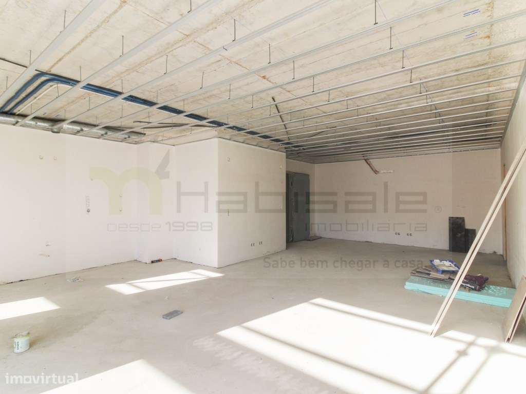 Apartamento T3 com boas áreas e garagem | Paradela, Santo António d...-5