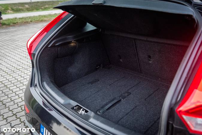 Volvo V40 D4 RDesign - 9