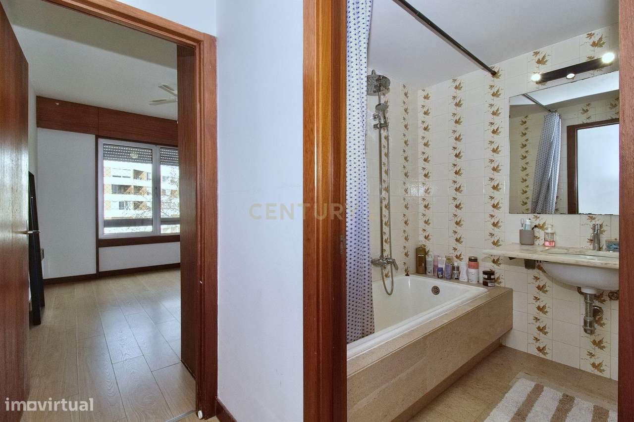 Magnífico Apartamento T3 com vista direta de mar!-29