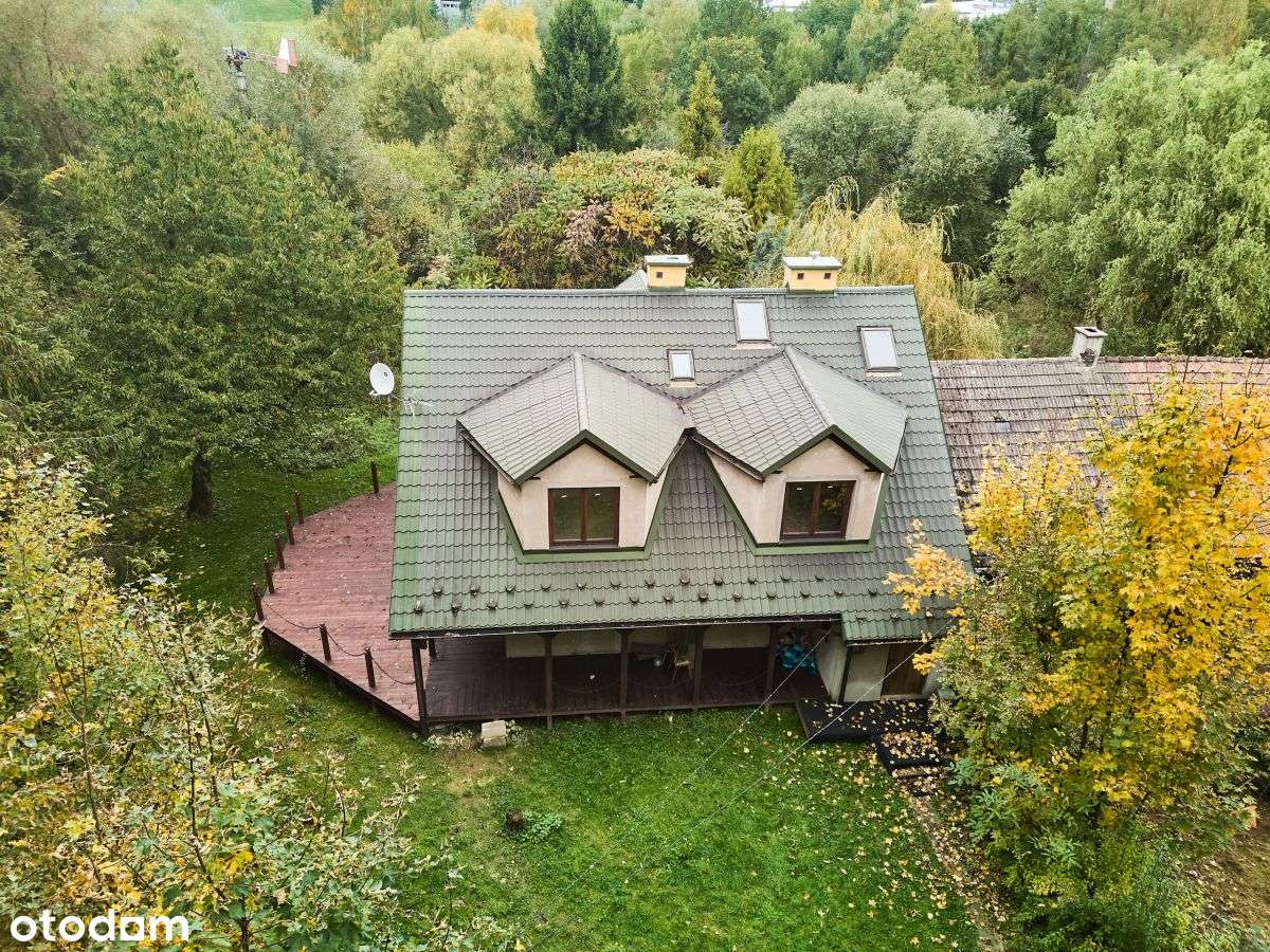 Dom jednorodzinny 202m, 6 pokoi z dużym tarasem.-0