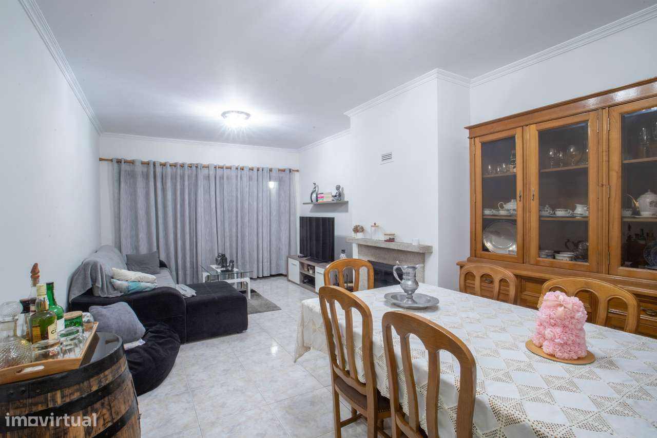 T2+1, em Vila Nova de Gaia, com garagem e varanda - Grande imagem: 4/24