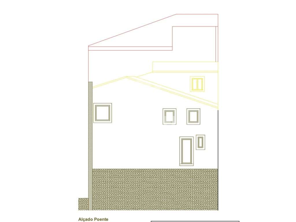 Prédio no Largo Paio Guterres, centro de Leiria. - Grande imagem: 5/16