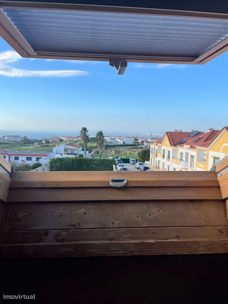 Moradia T4 em condomínio fechado com piscina, vista mar e walking dist-52