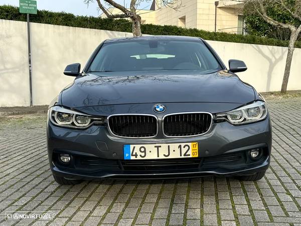 BMW 320 d Touring Advantage Auto - 30