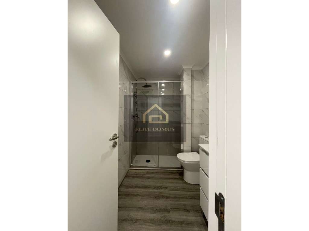 T2 com terraço, totalmente remodelado, Alfornelos!-5