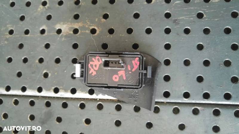 Buton geam electric dreapta fata fiat stilo 192 - 2